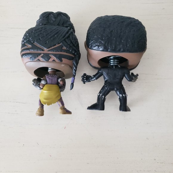 Marvel Black Panther Bobbleheads T'Challa and Shuri - Picture 3 of 5